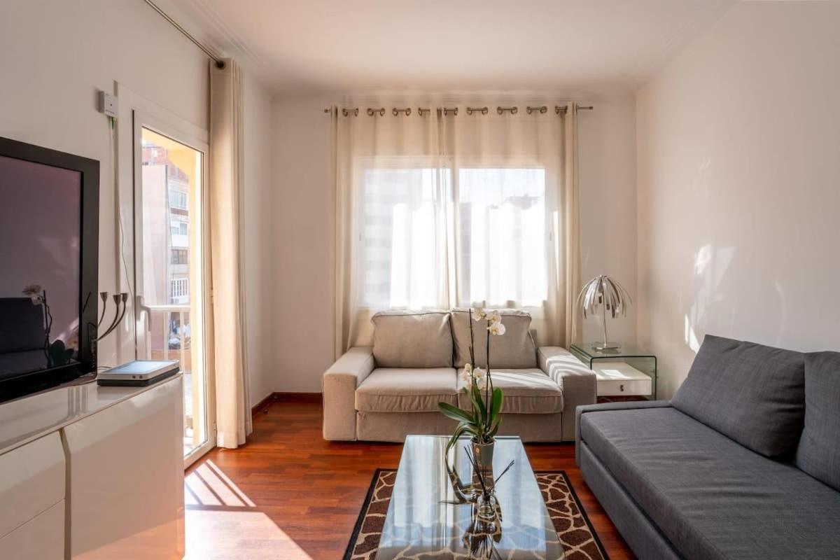 Appartement Eixample - Bright And Modern 4bd Only For Families Or Business Groups
