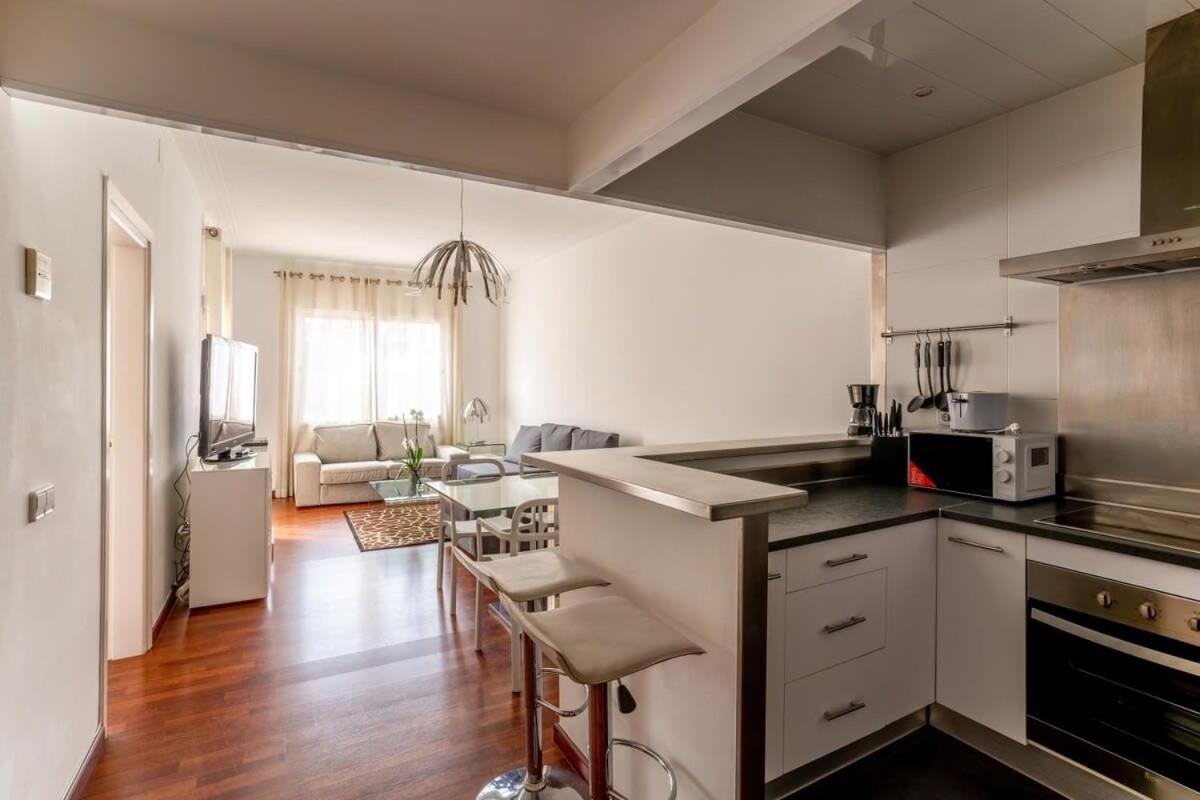 Eixample - Bright And Modern 4bd Only For Families Or Business Groups * Barcelone