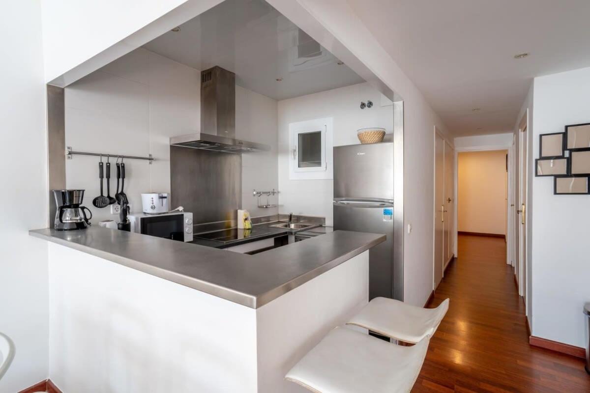 Appartement Eixample - Bright And Modern 4bd Only For Families Or Business Groups